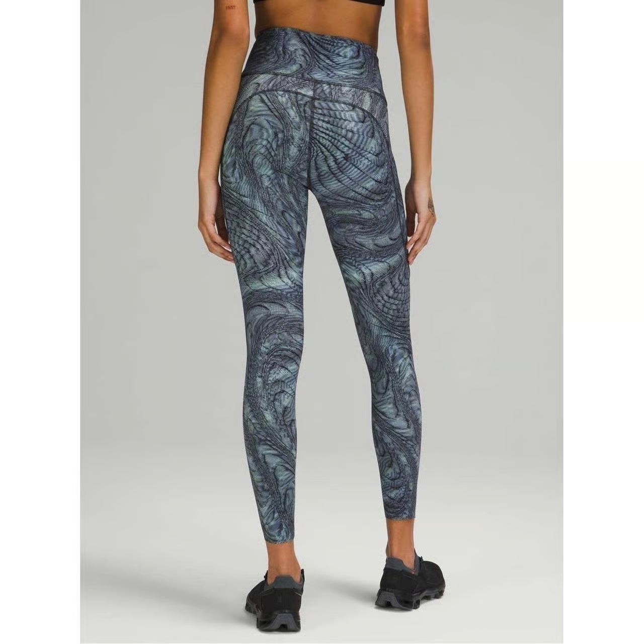 Lululemon Fast and Free High-Rise Tight 25” Dimensional Icing Blue Multi Size 0