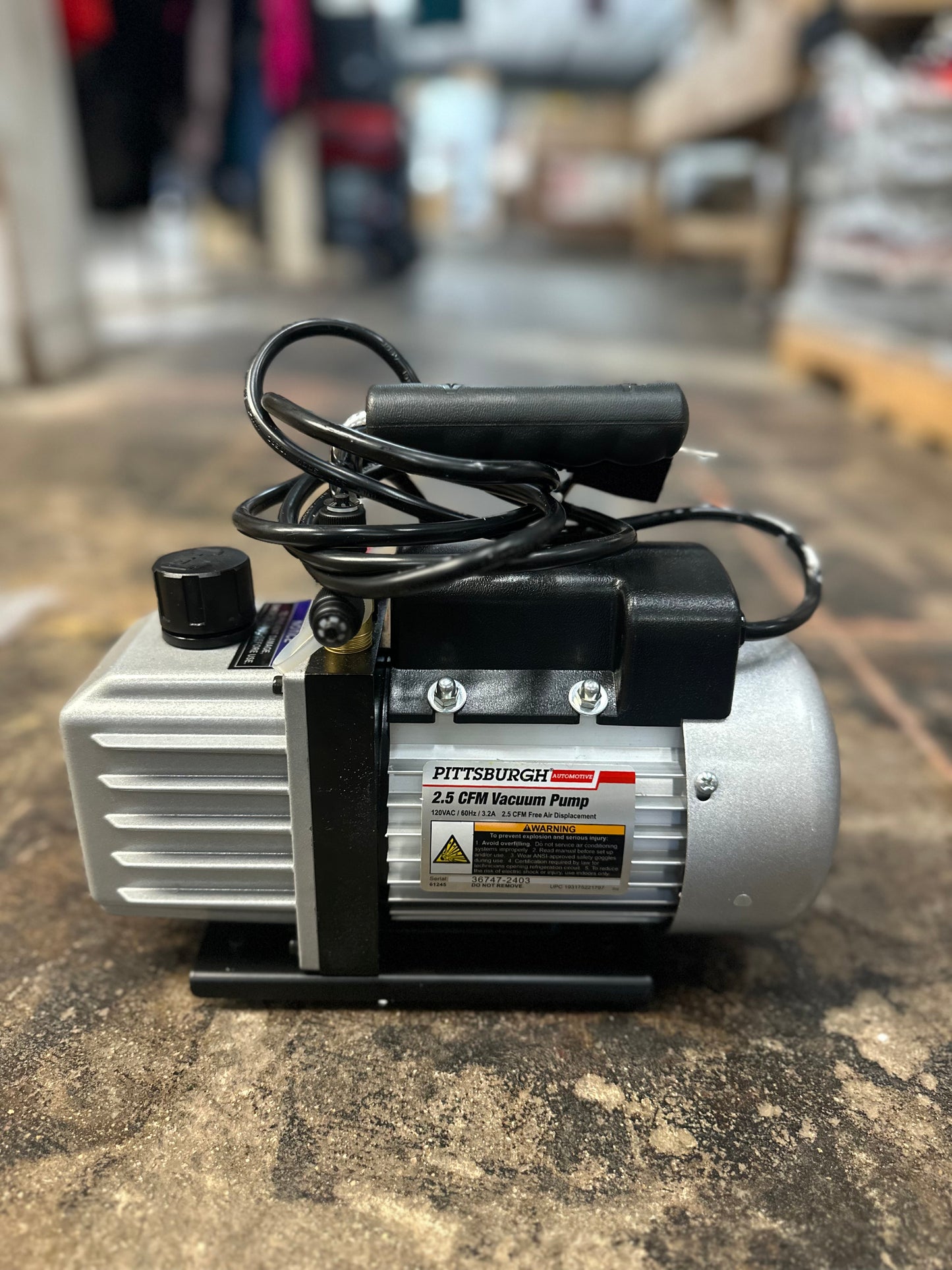 Pittsburgh Automotive 2.5 CFM Vacuum Pump – Customer Return / Open Box