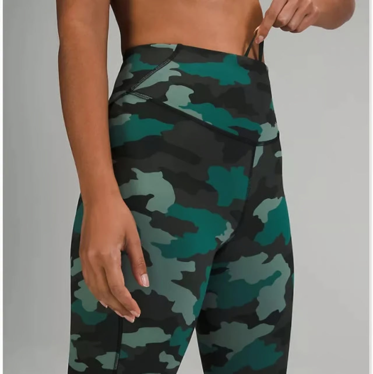 Lululemon Base Pace High-Rise Tight 25” Heritage 365 Camo Tidewater Teal Size 0
